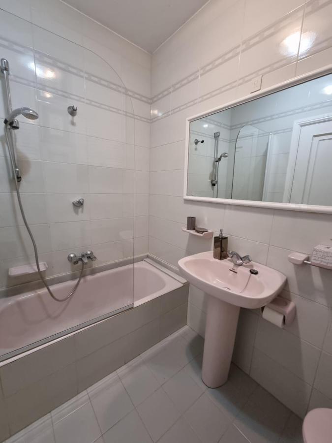 Piso De 3 Habitaciones A 3 Minutos De La Playa. リベイラ エクステリア 写真